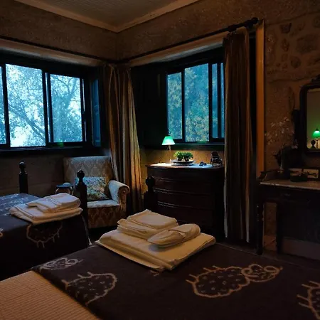 Lugar Da Pedra Alta - - Private Historical Bed & Breakfast