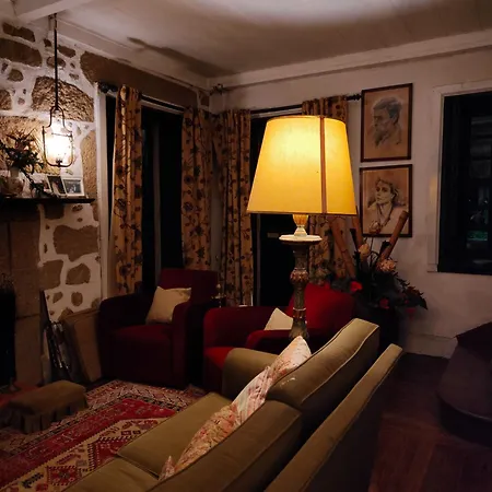 Lugar Da Pedra Alta - - Private Historical Bed & Breakfast