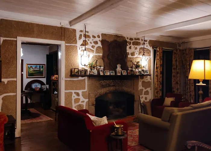 Lugar Da Pedra Alta - - Private Historical Couette-café