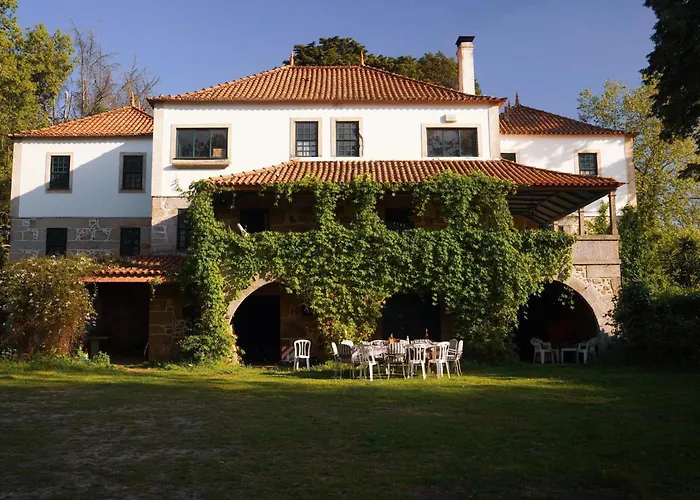 Couette-café Lugar Da Pedra Alta - - Private Historical