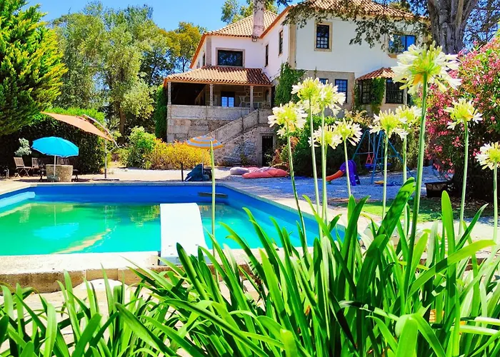 Couette-café Lugar Da Pedra Alta - - Private Historical Melo