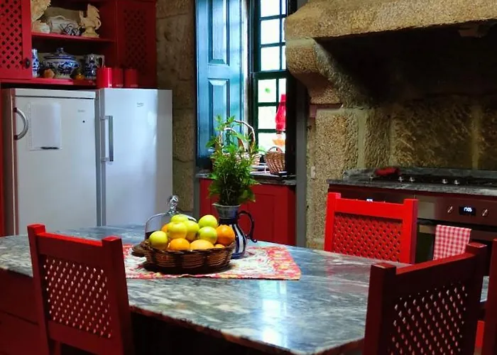 Couette-café Lugar Da Pedra Alta - - Private Historical Melo